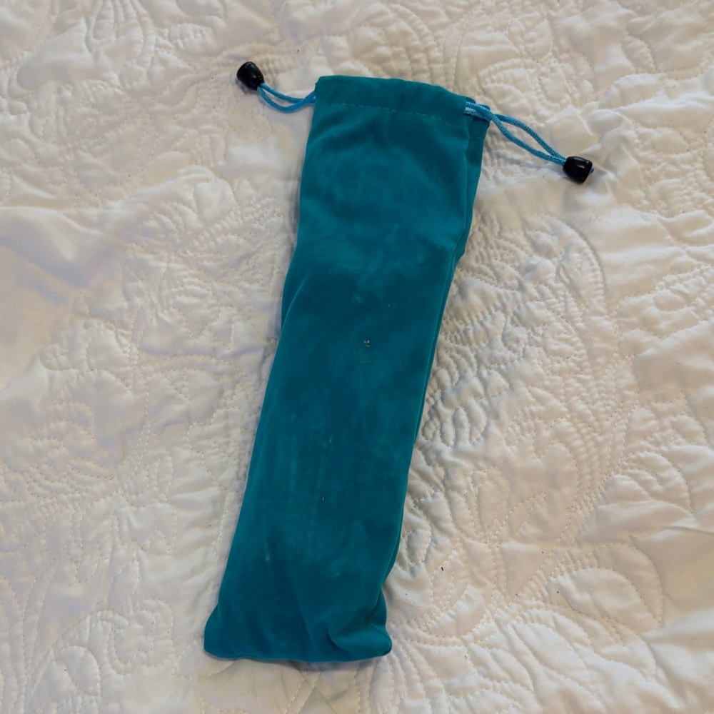Teal curling iron